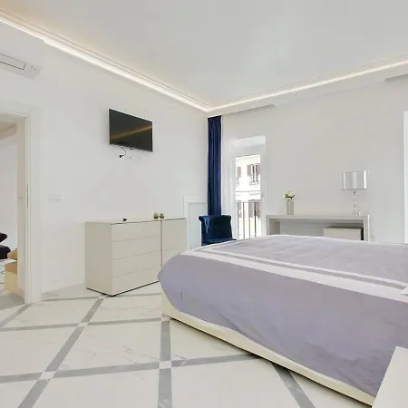 Exclusive Spagna View On Spanish Square
